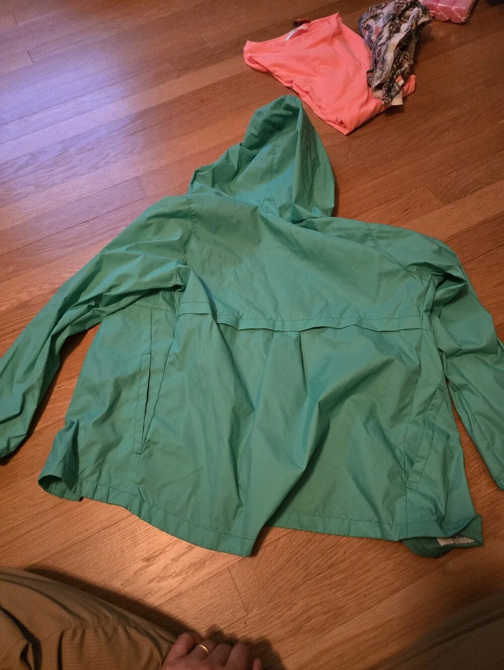 Columbia Lightweight Hooded Windbreaker Sz M